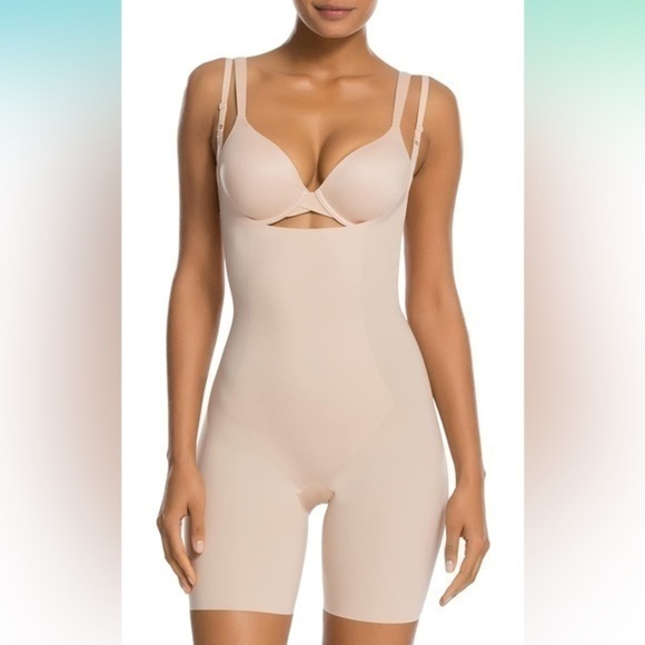 SPANX Shapewear Thinstincts Open-Bust Mid-Thigh Bodysuit size small in soft nude - Picture 1 of 13